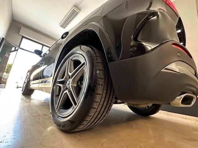 Mercedes-benz GLA 180 AMG Line Premium 15.000KM PARI NUOVO