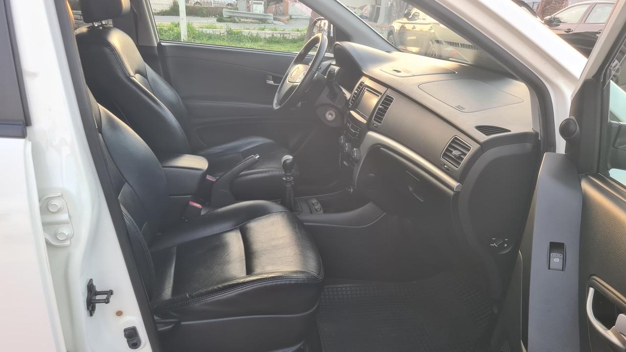 Ssangyong Korando 2.0 e-XDi 175 CV 2WD MT Classy Navi