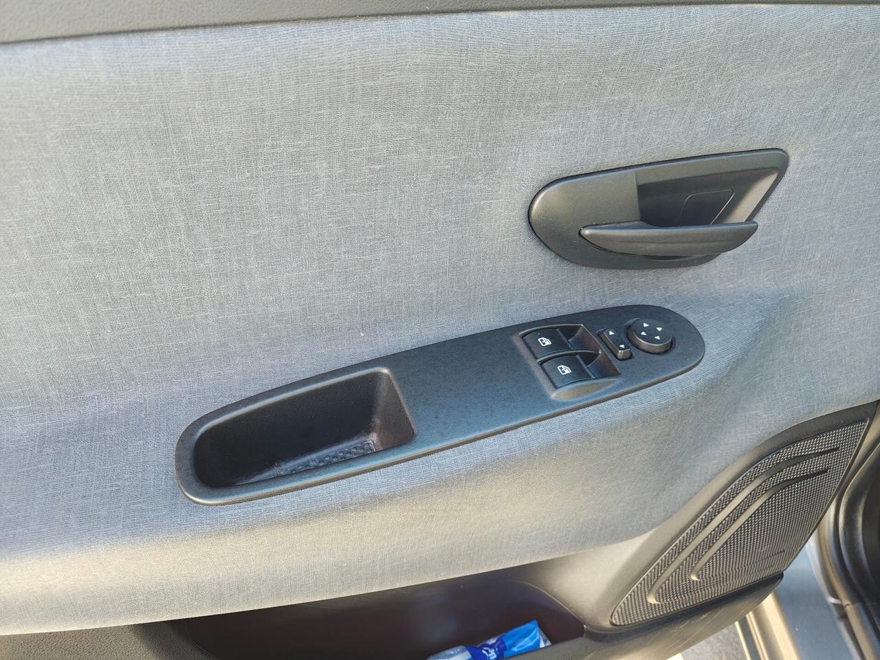 Lancia Ypsilon 1.0 FireFly 5 porte S&S Hybrid Gold Plus