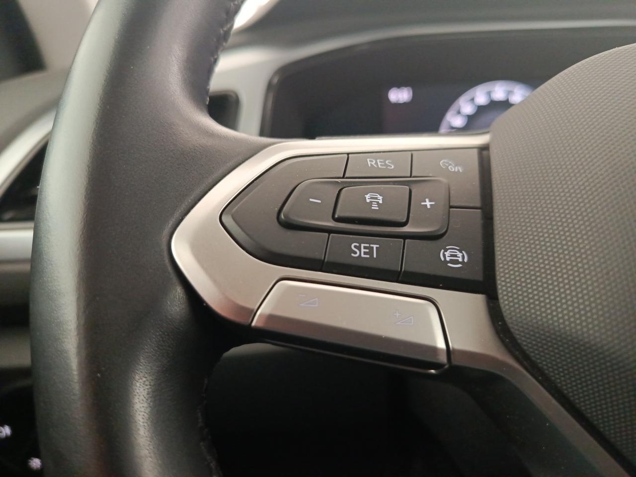 VOLKSWAGEN T-Roc - T-Roc 1.0 TSI Life