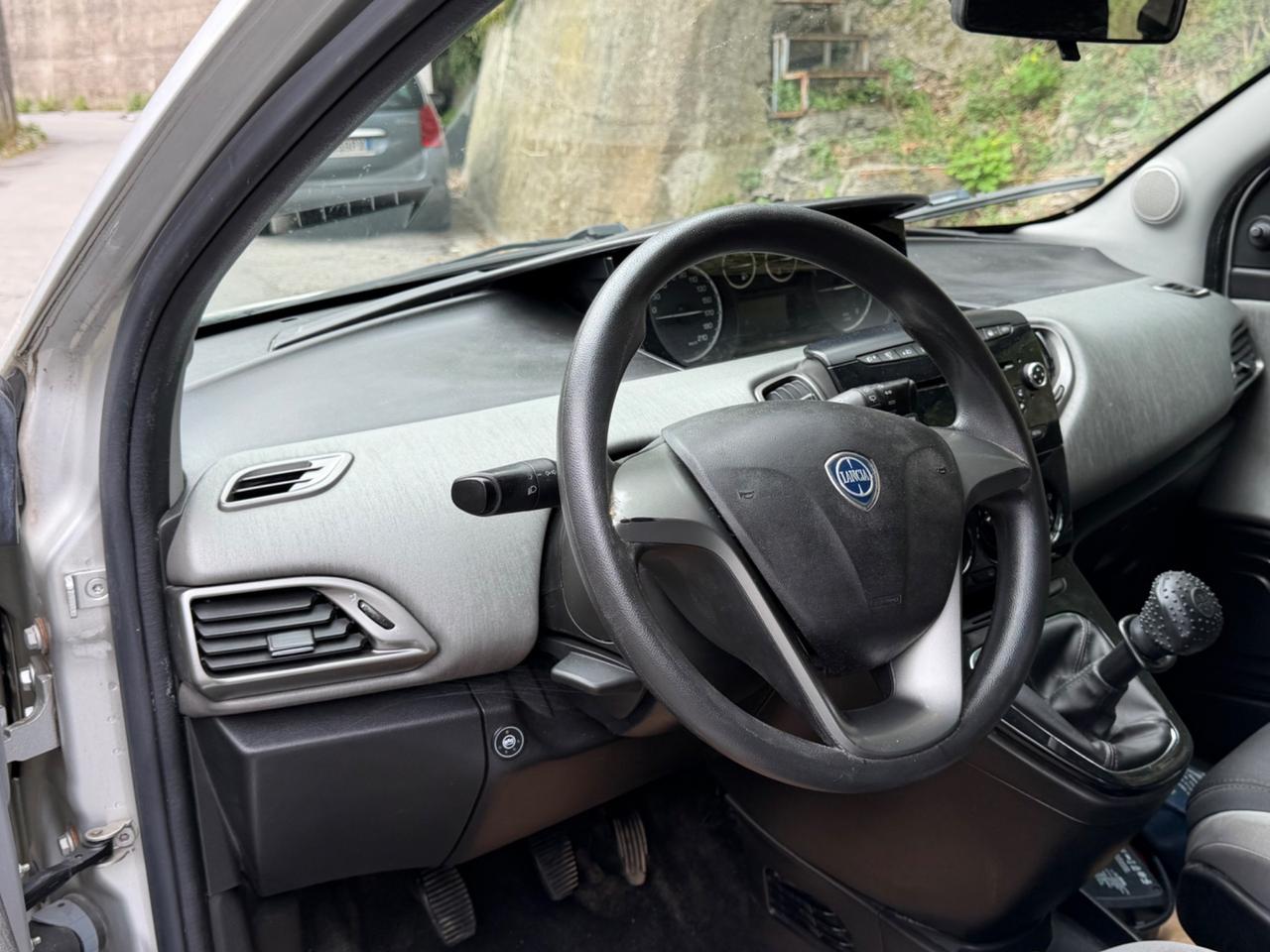 Lancia Ypsilon 1.2 69 CV 5 porte GPL - 2014 euro6