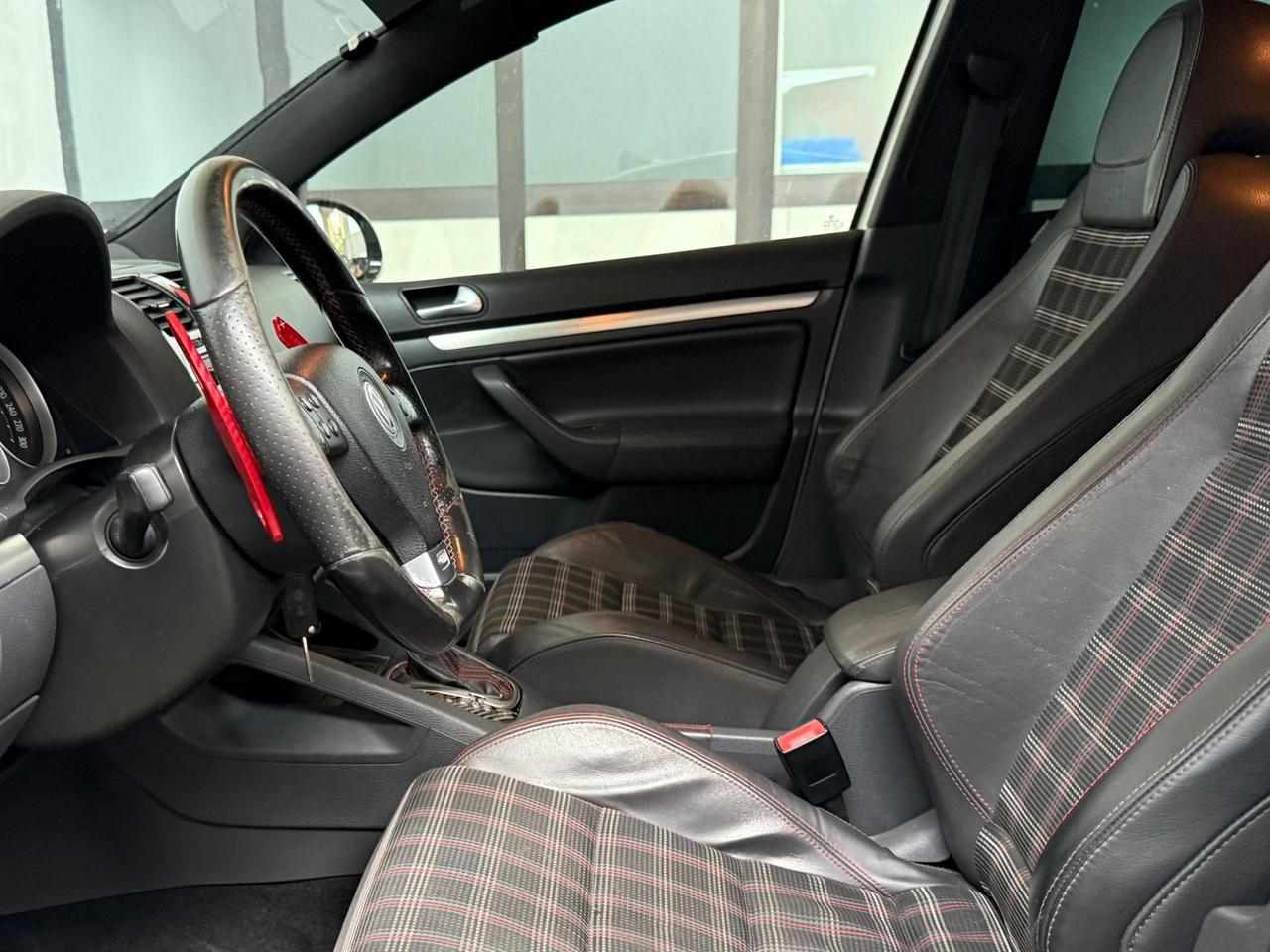 Volkswagen Golf GTI 2.0 16V TFSI 5p. DSG Edition 30