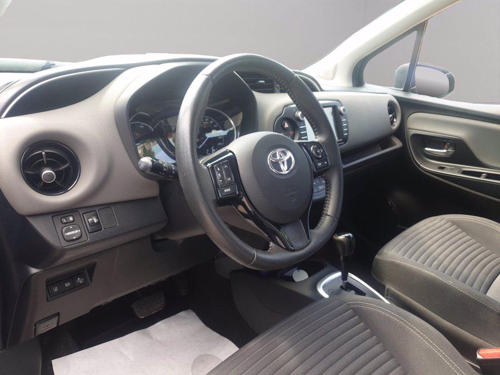 TOYOTA Yaris 5p 1.5h active my18 del 2018