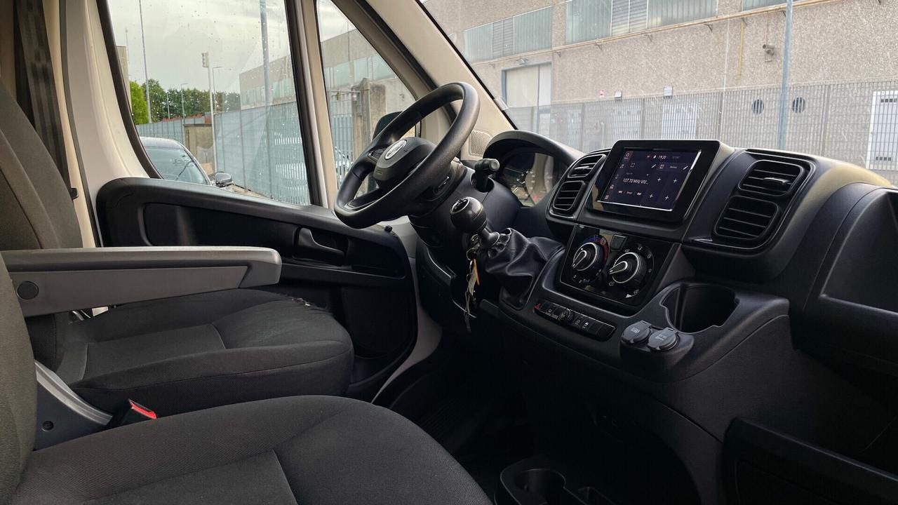 FIAT DUCATO 35 2.2 MJT PM-TM LAMIERATO 140CV - TELECAMERA POSTERIORE, PORTA SCORREVOLE, NEOPATENTATI