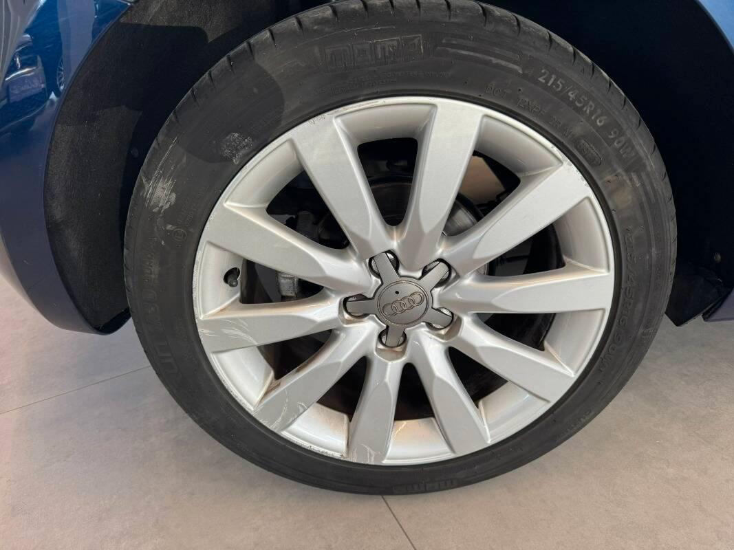 Audi A1 1.6 tdi Ambition 105cv