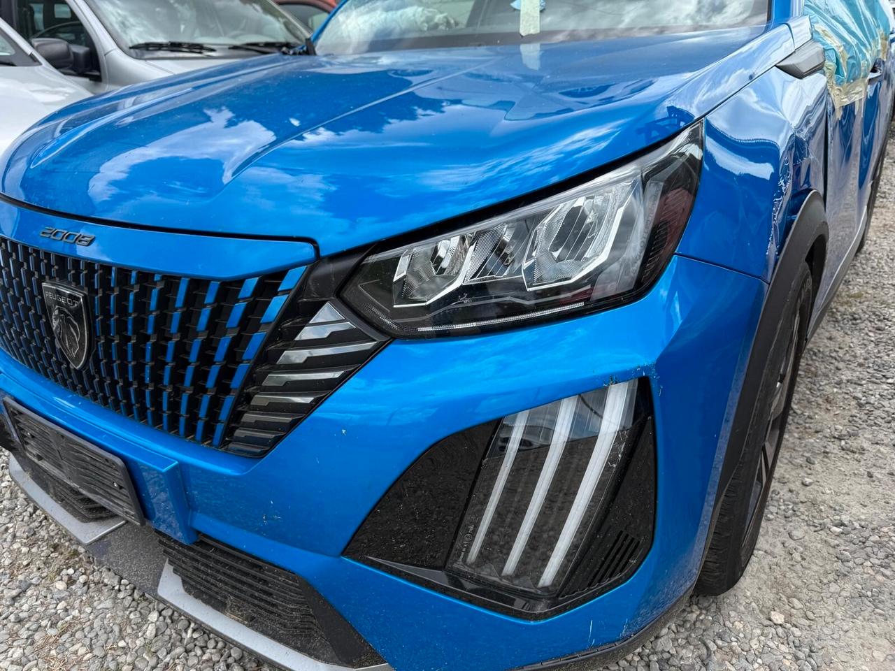 Peugeot 2008 PureTech 100 S&S Allure incidentata