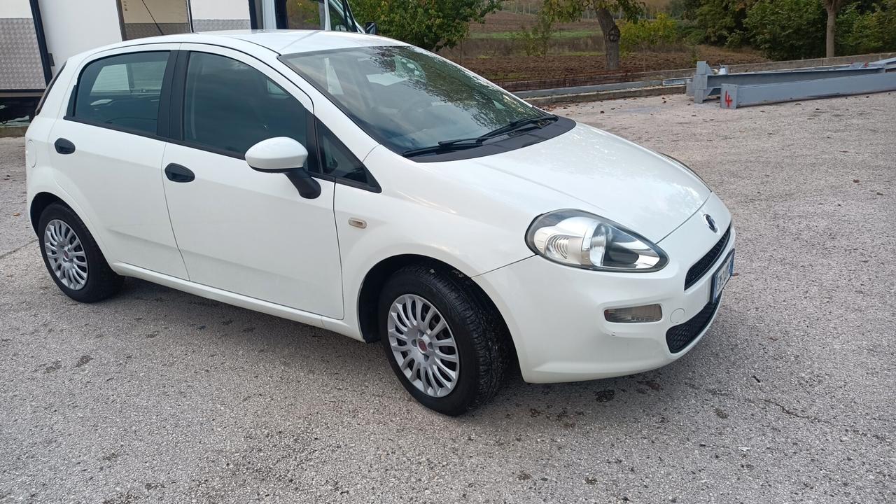 Fiat Punto 1.3 diesel 75 CV. N1 con i posti