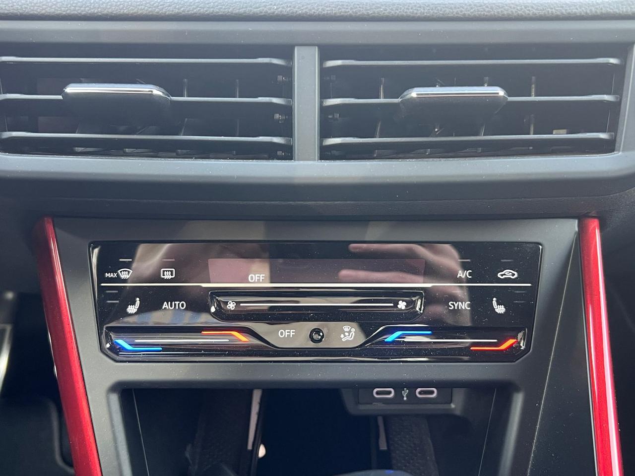 Volkswagen Polo GTI 2.0 TSI GTI #10534