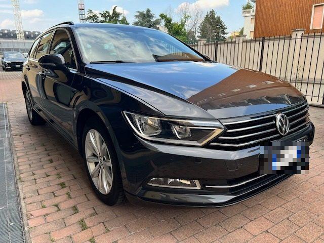 VOLKSWAGEN Passat Variant 1.6 TDI SCR DSG Business BMT