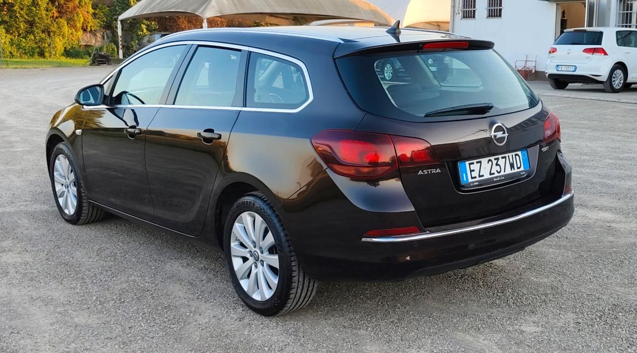 Opel Astra 1.6 CDTI 136CV EcoFLEX S&S Sports Tourer Cosmo