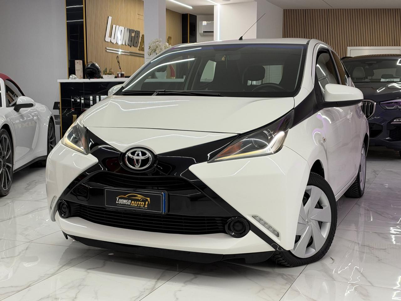 Toyota Aygo 1.0 69Cv Automatica Full Opt-Car Play