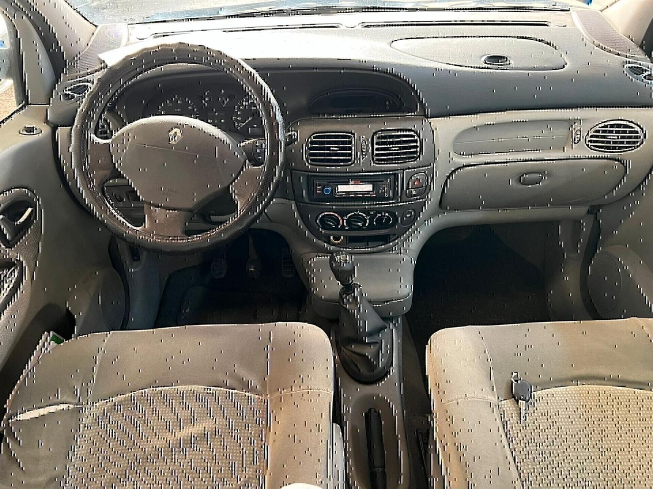 Renault Scenic 2 serie-1,9 -2003