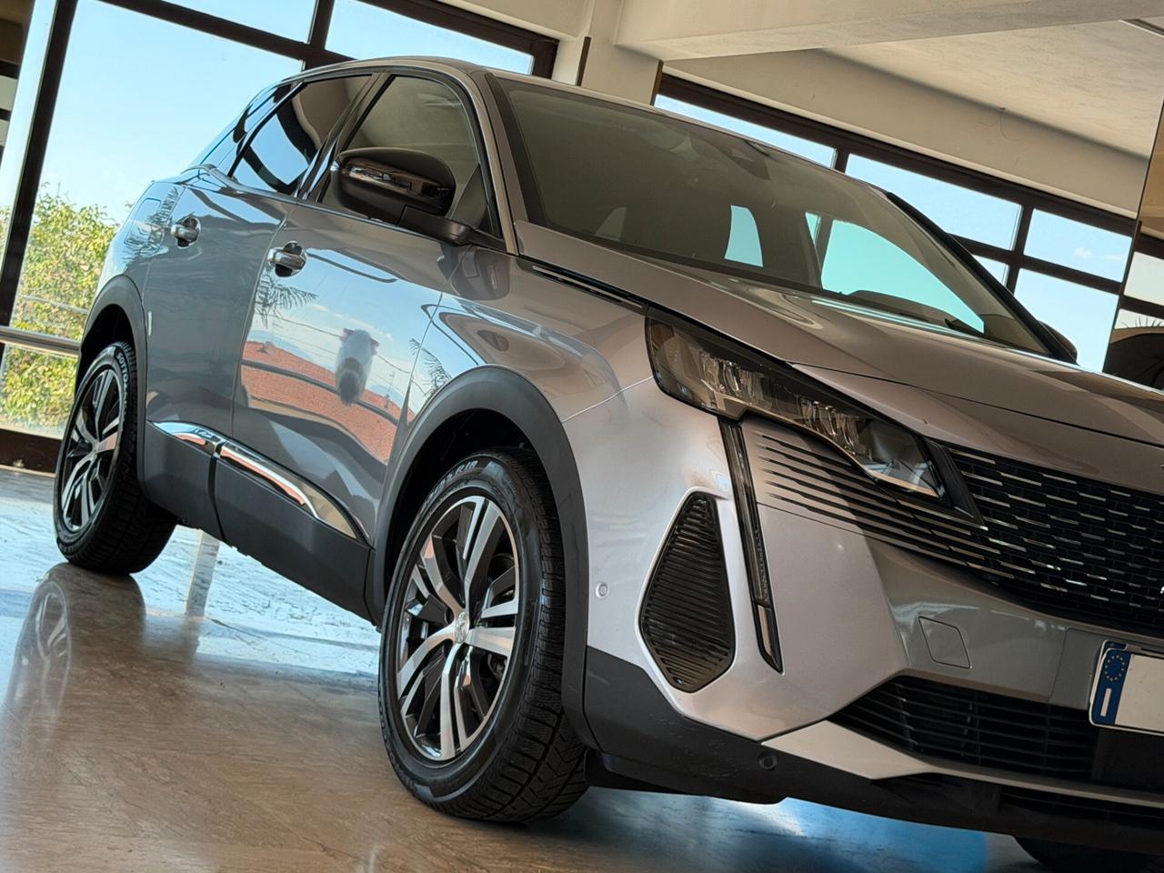 Peugeot 3008 1.5 BLUEHDI 130 cv. Eat8 ALLURE