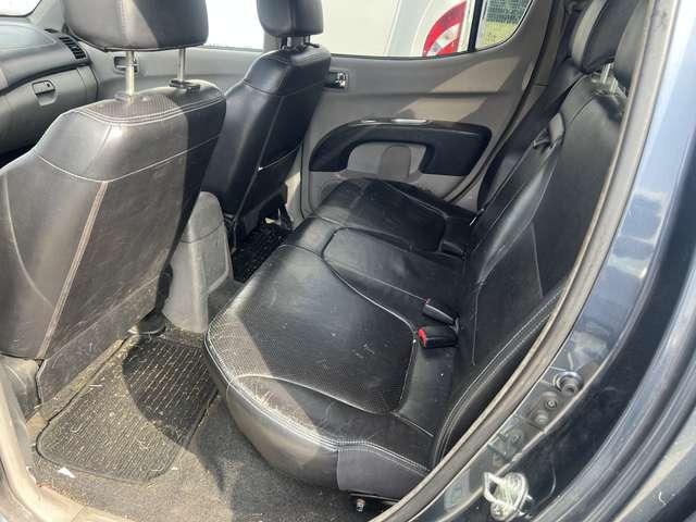 Mitsubishi L200 d.cab 2.5 di-d Intense