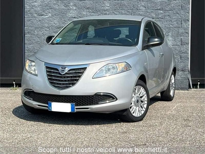 Lancia Ypsilon 1.2 8v Silver c/clima 69cv