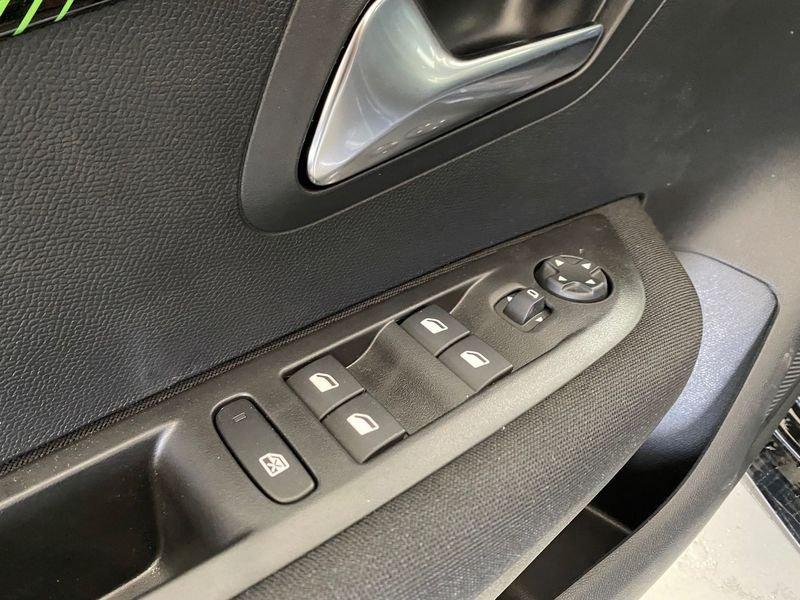 Peugeot 208 208 PureTech 100 Stop&Start 5 porte Style