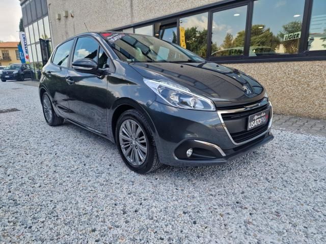 PEUGEOT 208 1.2 Benzina 82cv MT5 Active - OK Neopatentati