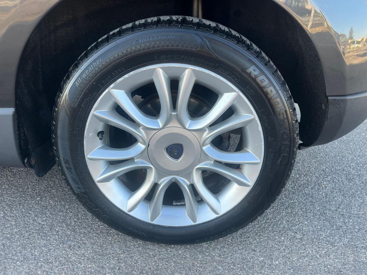 Lancia Delta 1.6 MJT Silver 2011