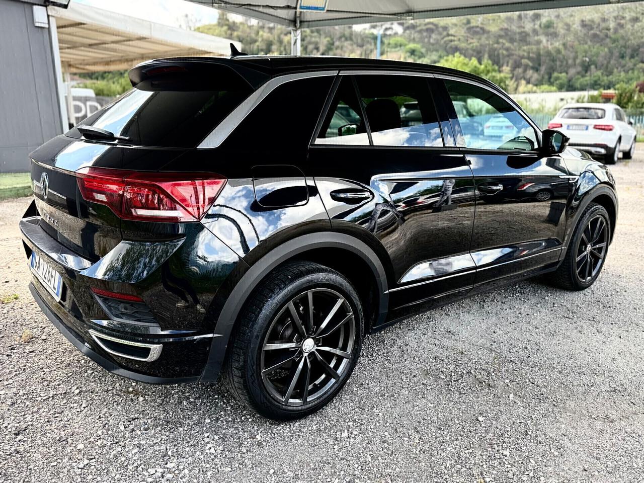 VW T-Roc 1.5 TSI R-LINE *LED*CERCHI18*SENSORI*DSG