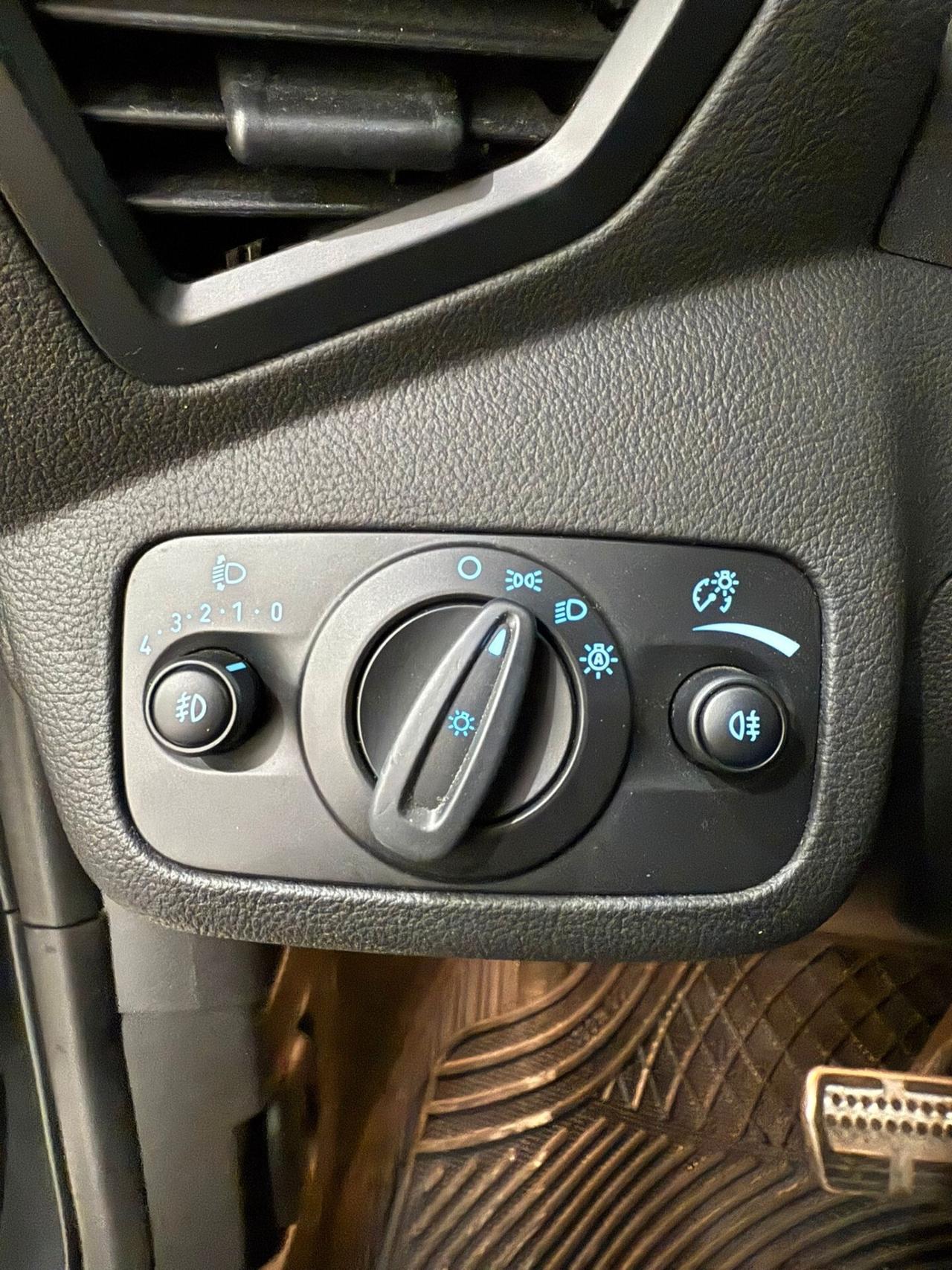 Ford Kuga 2.0 Tdci 120CV ST Line 90.000 KM