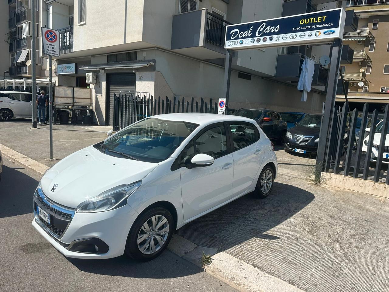 Peugeot 208 1.4 HDi 68 CV 5 porte Access