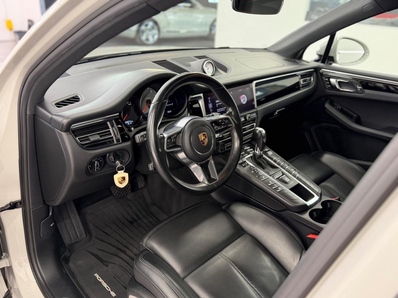 Porsche Macan 3.0 S --GRIGIO GESSO--