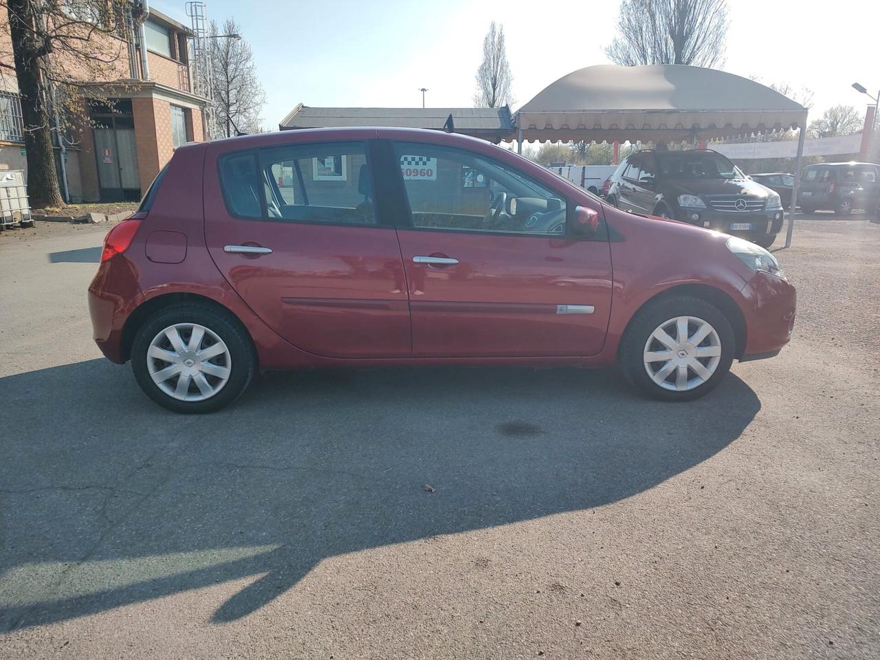 Renault Clio 1.2 16V 5 porte Dynamique, BENZINA\GPL, SOLO 54.000 KM, OK NEOPATENTATI, GARANZIA L.12 MESI