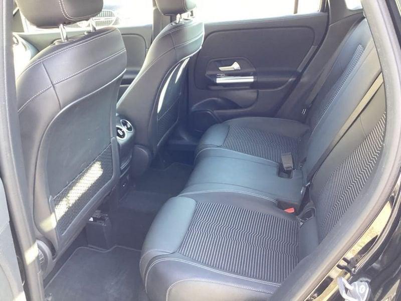 Mercedes-Benz GLA 200 D SPORT PLUS 4MATIC AUTO