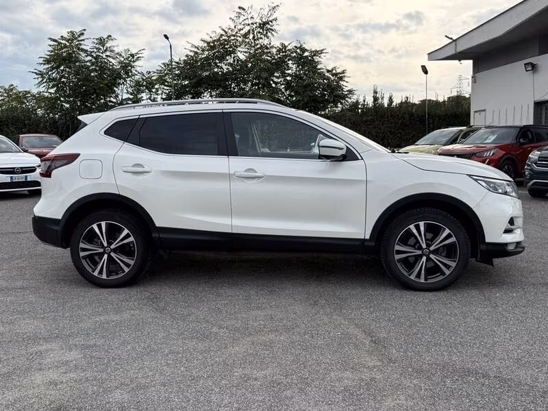 Nissan Qashqai 1.3 DIG-T 140 CV N-Connecta