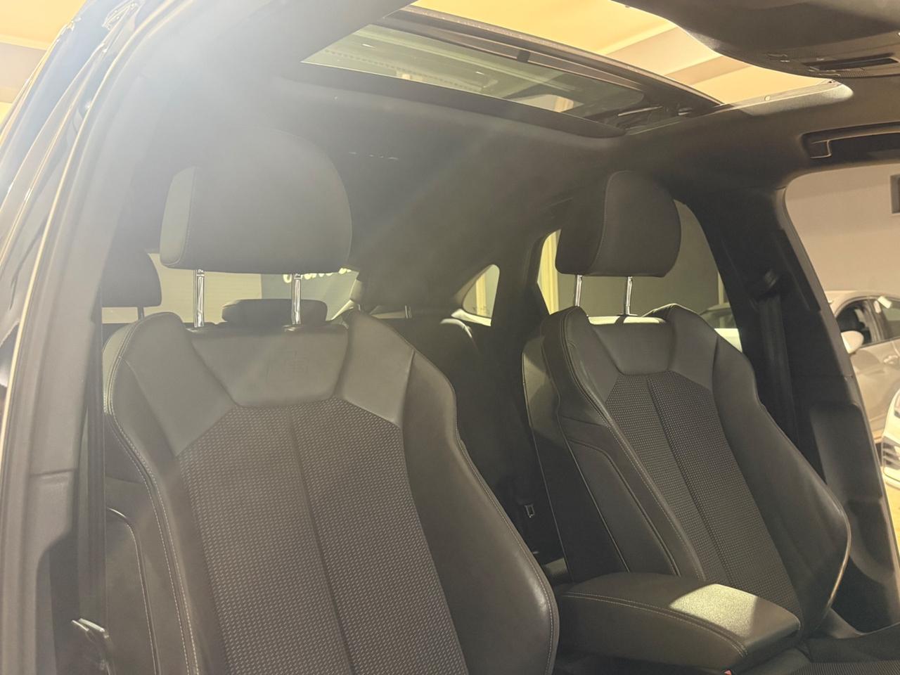 Audi Q3 35 TDI S tronic S-LINE edition