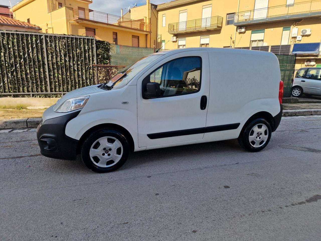 Fiat Fiorino 1.3 MJT 95CV Cargo SX