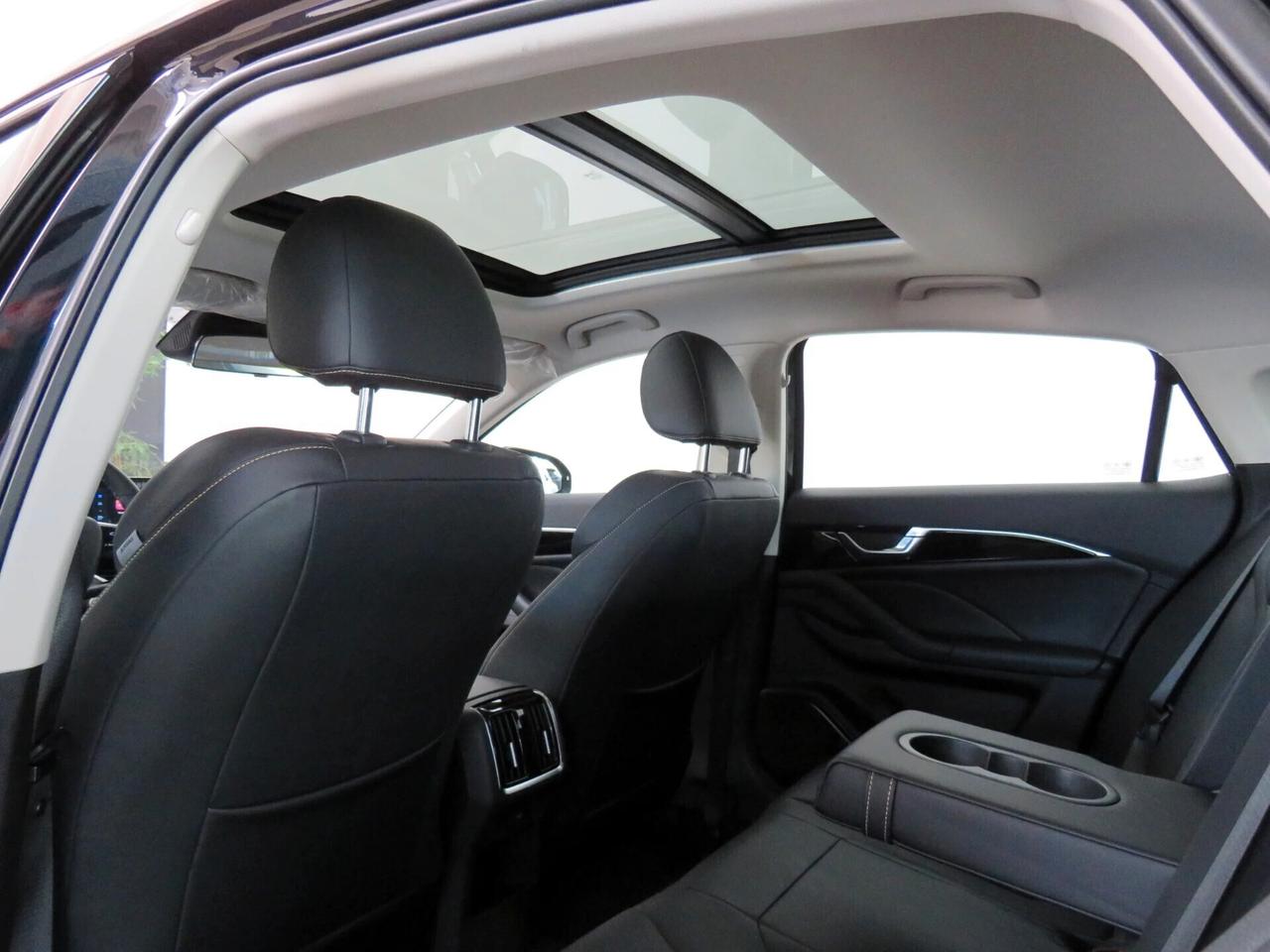Bestune B70 Executive Liftback Sedan