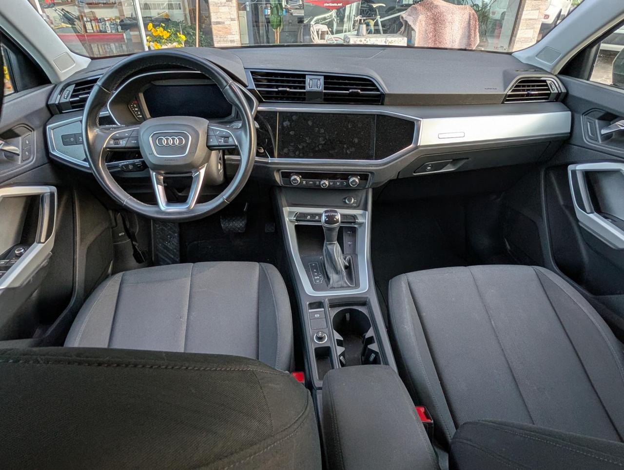 Audi Q3 35 2.0 tdi S line edition s-tronic