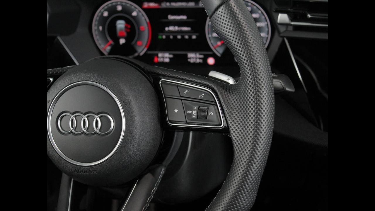 AUDI A3 IV 2024 allstreet - A3 allstreet 35 2.0 tdi Business s-tronic