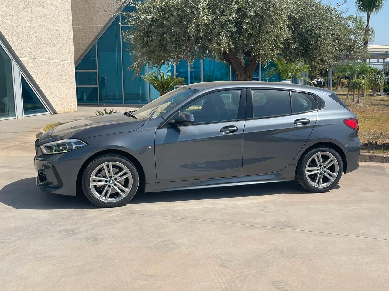 Bmw 116d Msport possibilità noleggio no scoring