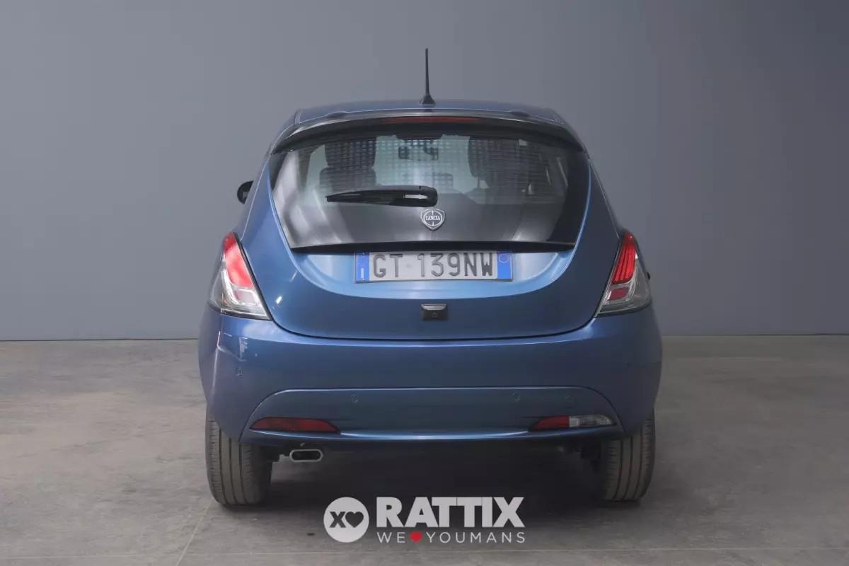 Lancia Ypsilon 1.0 Firefly Hybrid 70CV Silver