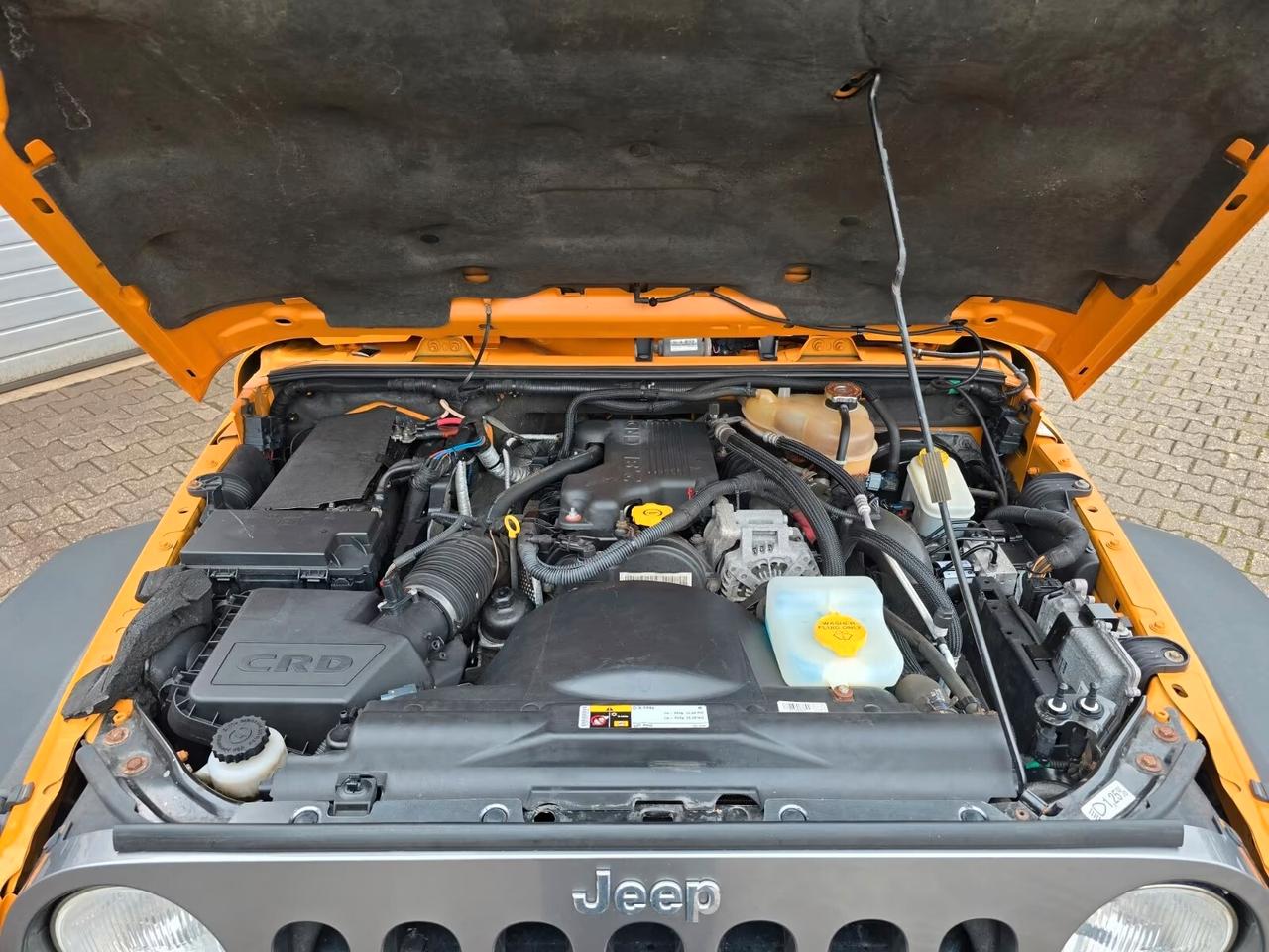 Jeep Wrangler Tettuccio rigido 2.8 CRDI Mountain