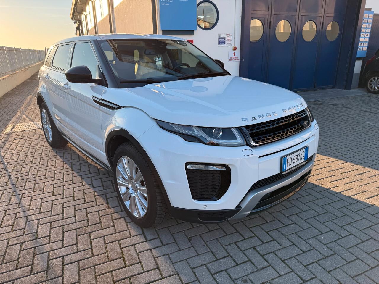 Land Rover Range Evoque 2.0 TD4 150 CV 5p. Business Edition SE