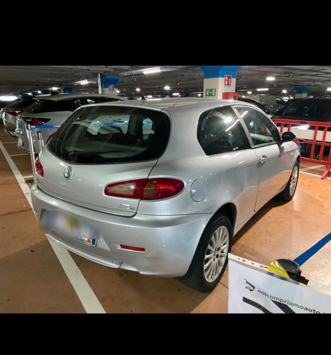 Alfa Romeo 147 1.9 JTD (120) 3 porte Exclusive 2008