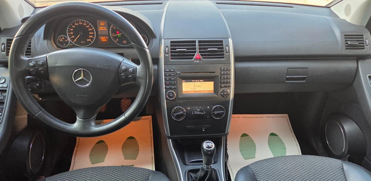 Mercedes-benz A 180 BlueEFFICIENCY Avantgarde