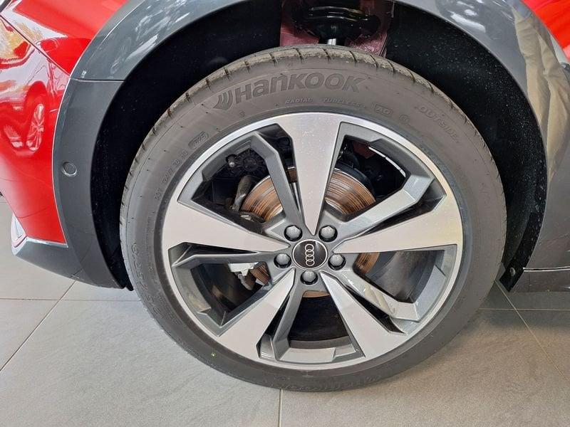 Audi A1 A1 allstreet 30 1.0 tfsi Identity Contrast 116cv s tronic
