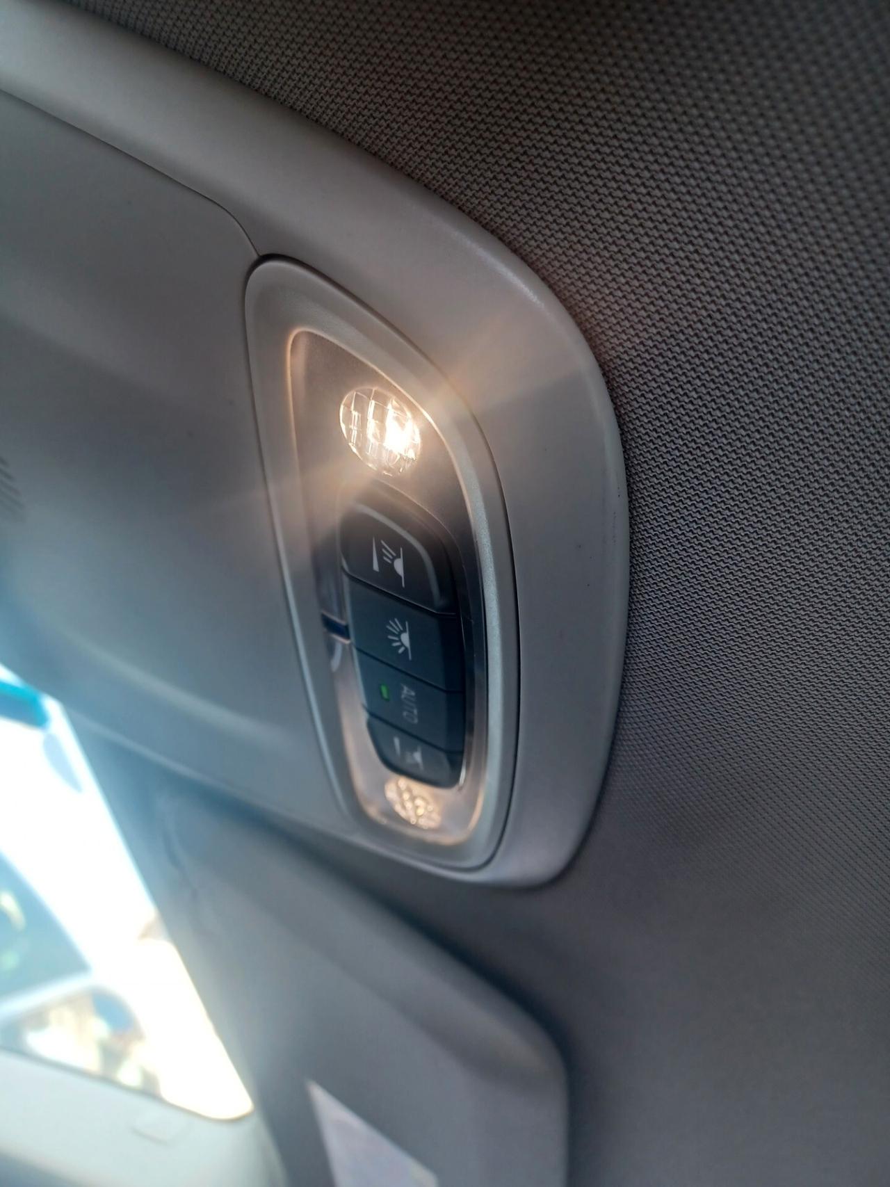 Volvo V40 D2 1.6 Momentum 2015 UNICO PROPRIETARIO