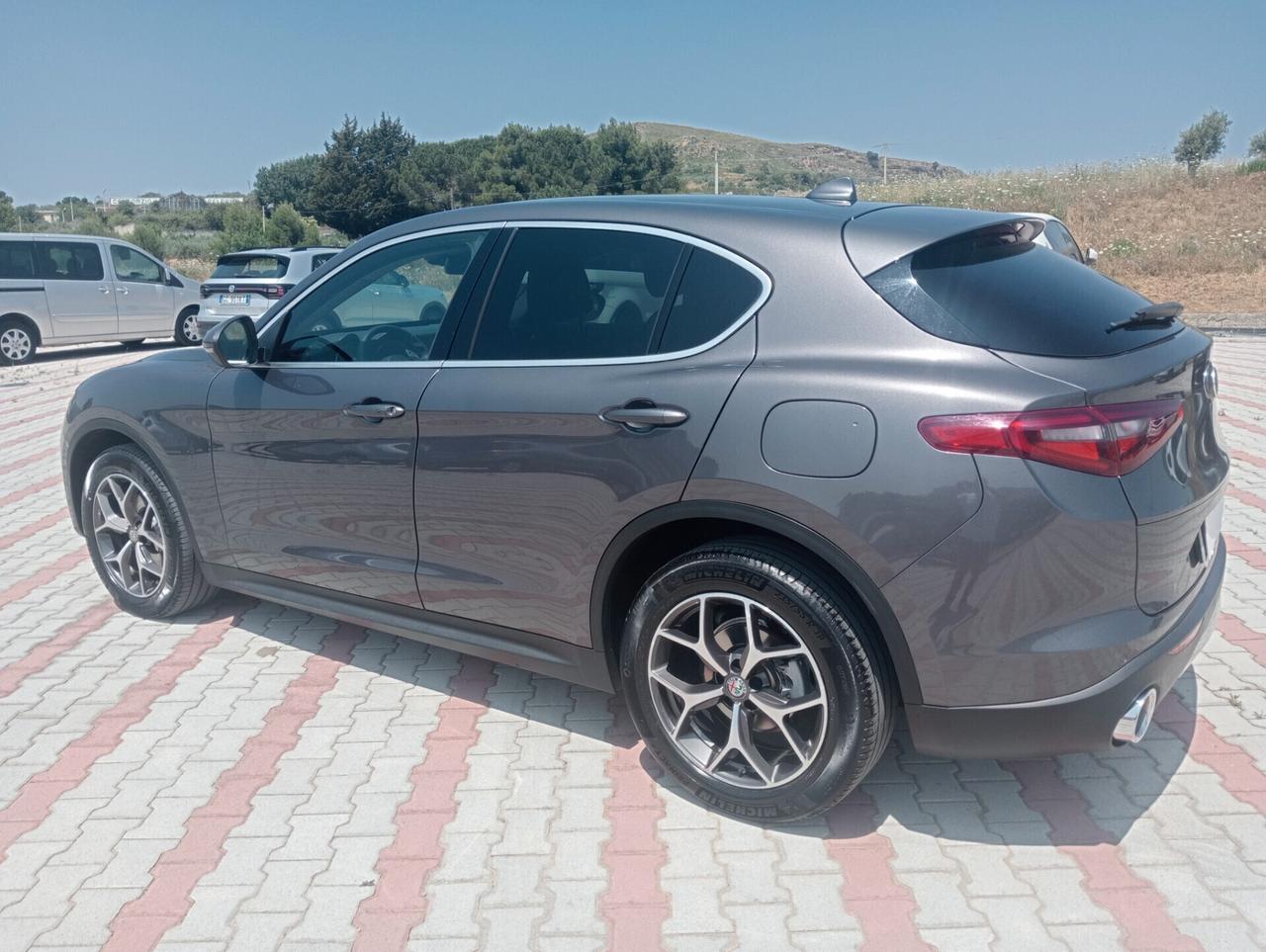 Alfa Romeo Stelvio 2.2 Turbodiesel 180 CV AT8 RWD Executive