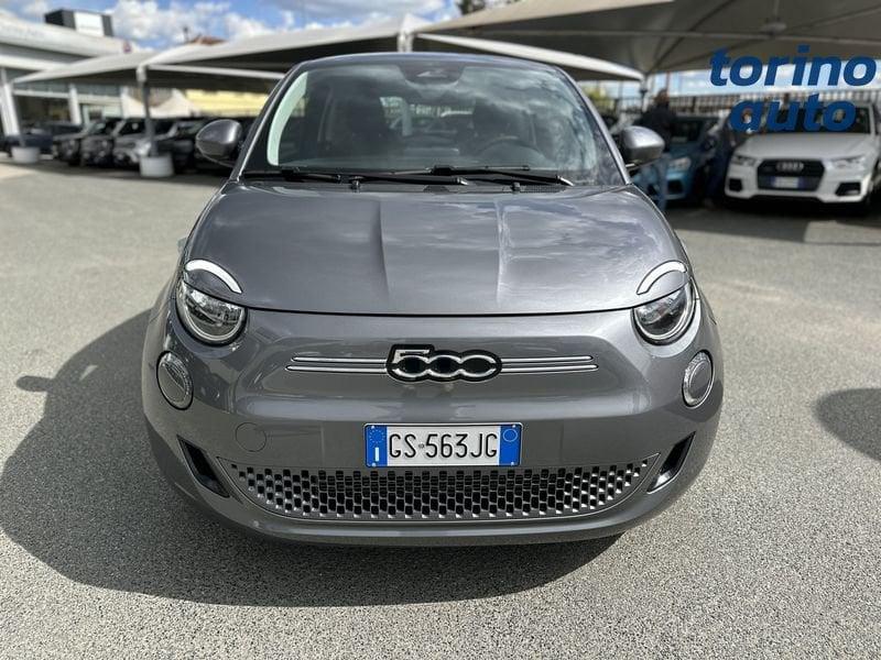 FIAT 500 Action Berlina