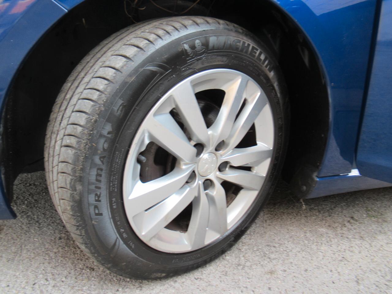 Peugeot 308 BlueHDi 130 S&S Allure