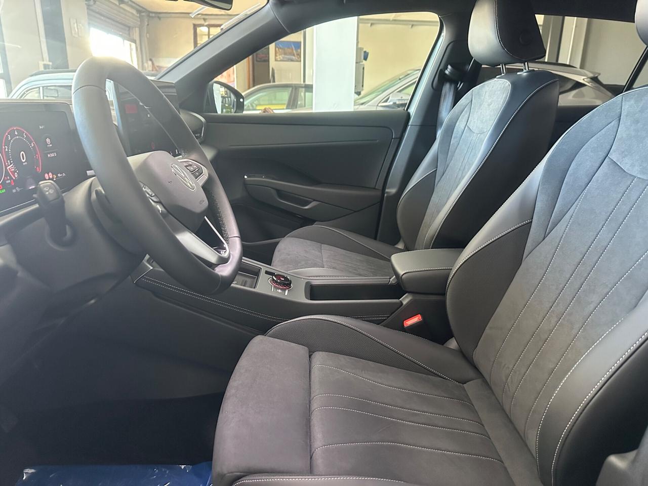 Volkswagen T-Roc 1.5 eTSI ACT 150 CV DSG Style