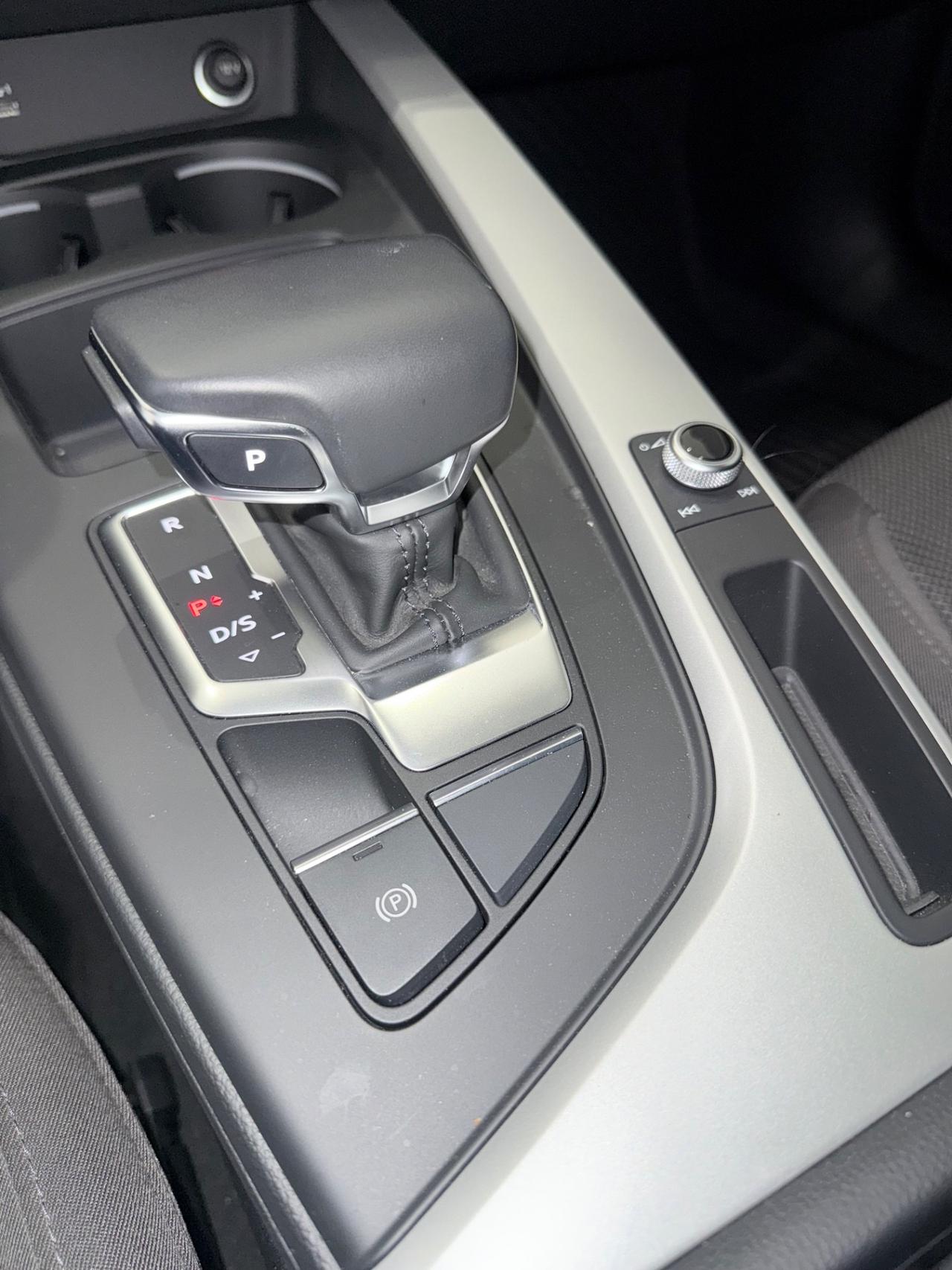 Audi A4 30 TDI/136 CV S tronic Business Advanced