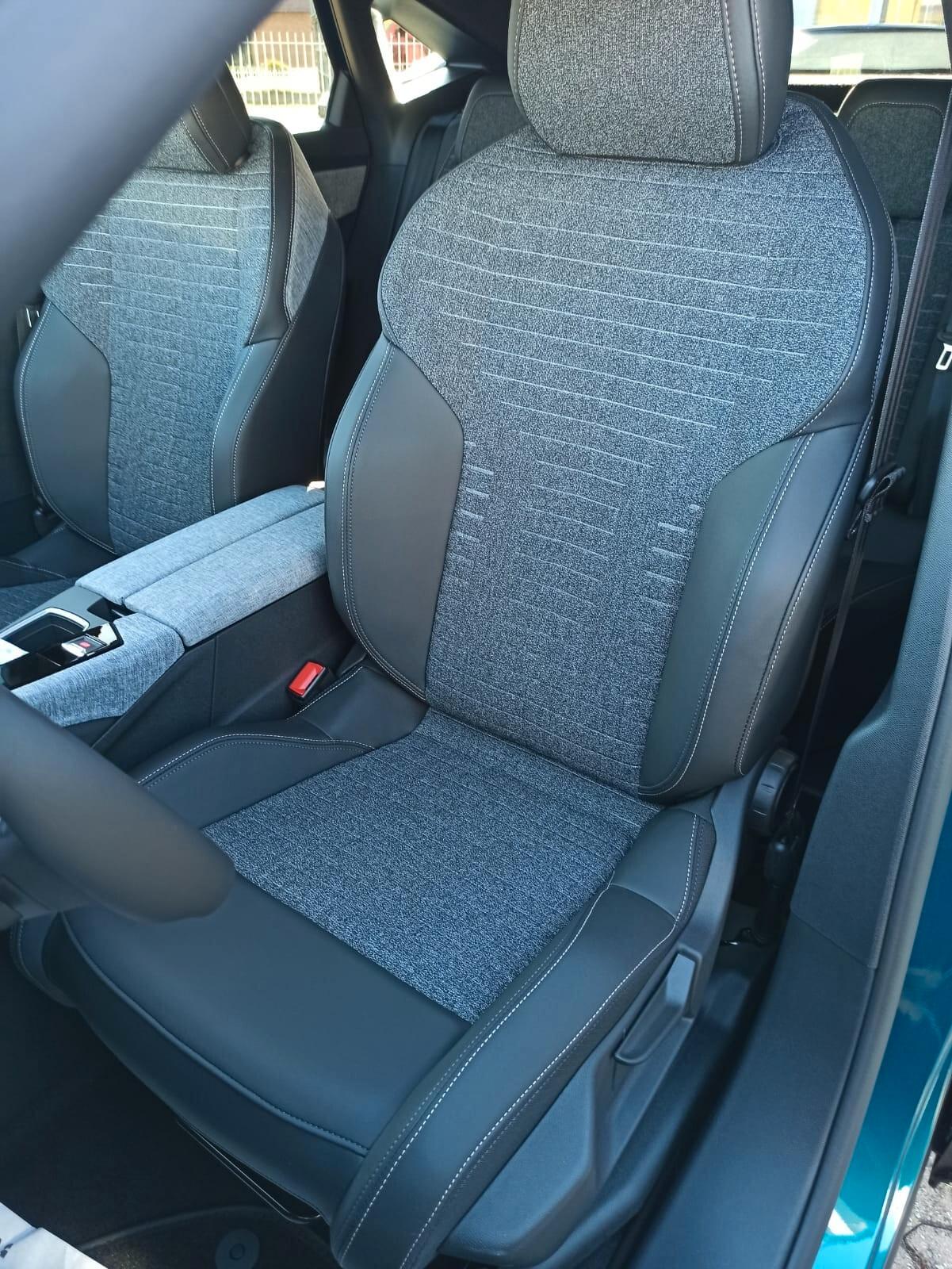 Peugeot 3008 Hybrid 145 e-DCS6 Allure
