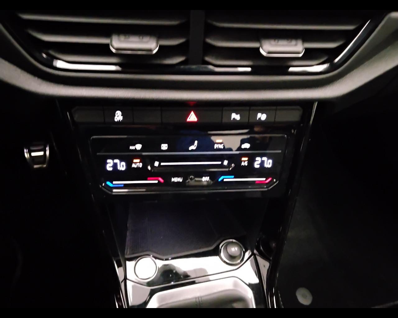 VOLKSWAGEN T-Roc I 2022 - T-Roc 1.0 tsi R-Line 110cv