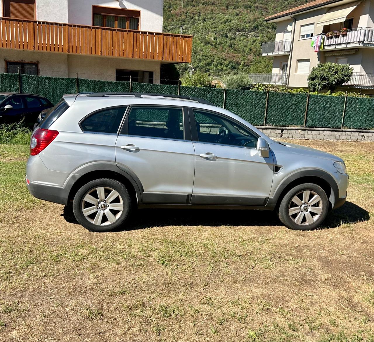 Chevrolet Captiva 2.0 4WD LTZ SOLO EXPORT